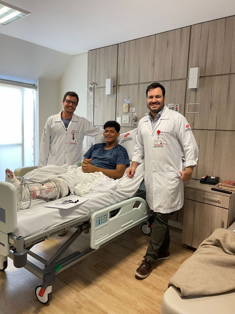 Cruzando o país: busca por atendimento de referência em reconstrução óssea leva pacientes para Curitiba