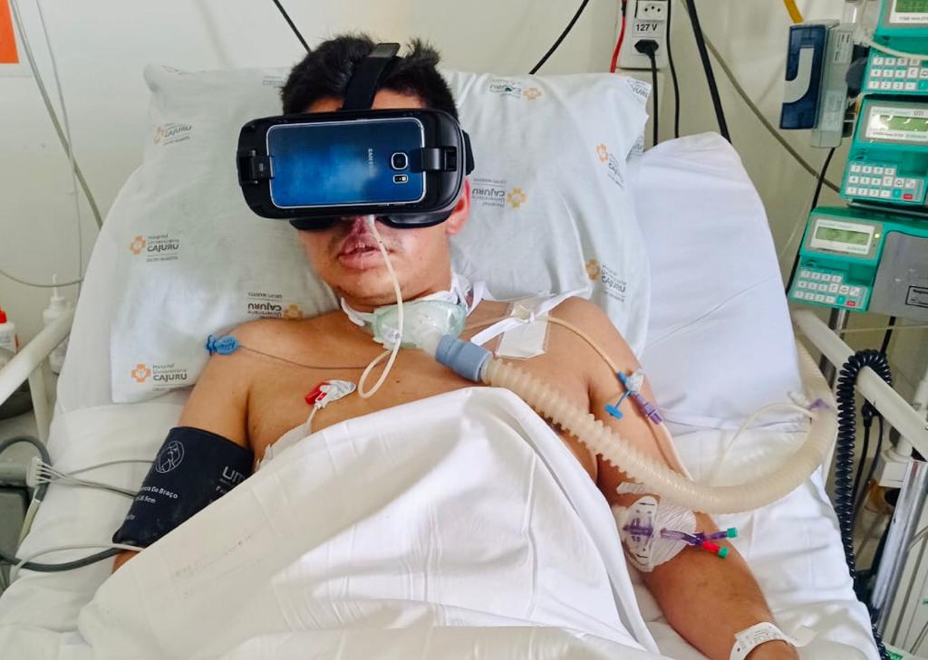 Óculos de realidade virtual tornam-se aliados na reabilitação de pacientes em hospital SUS