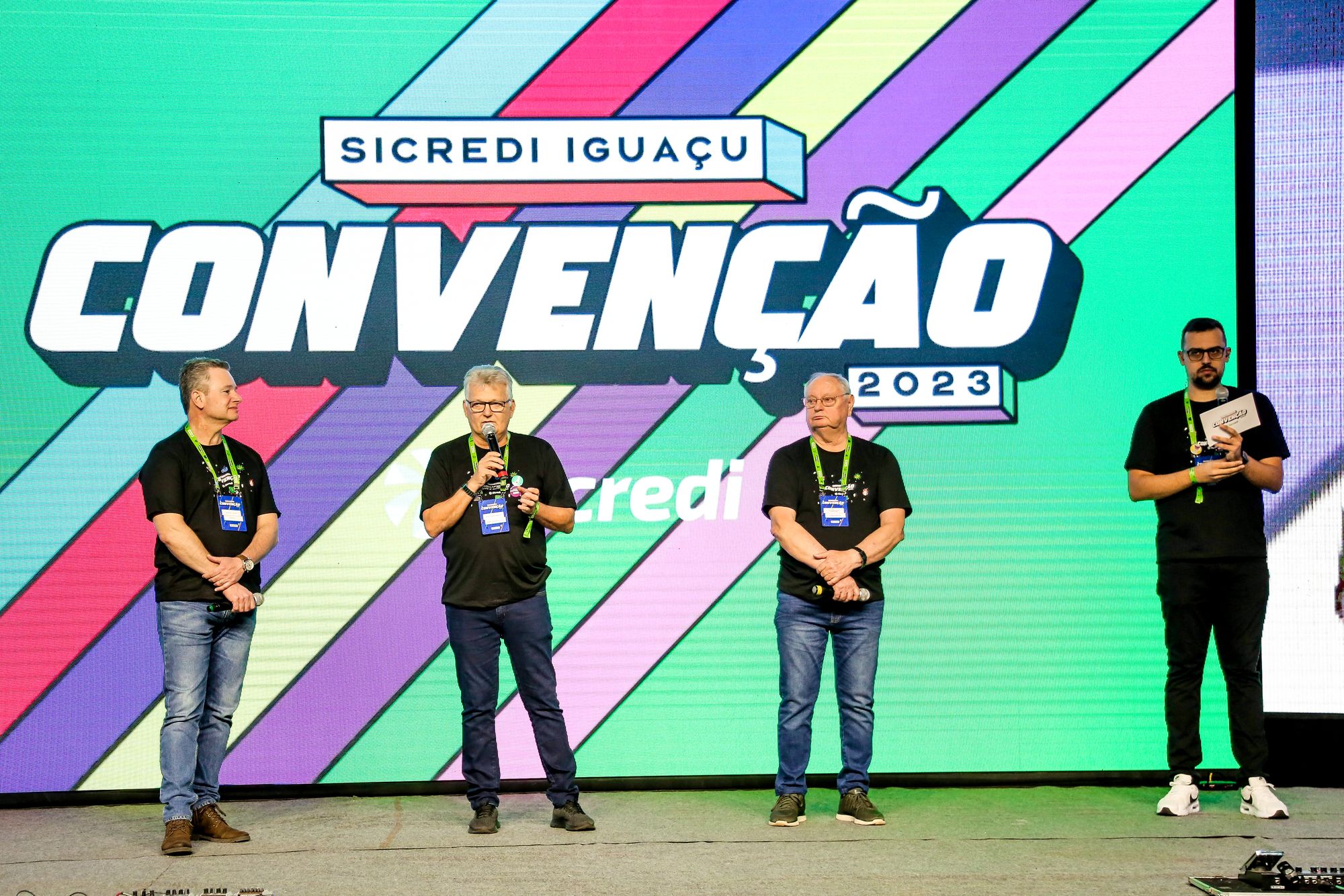 Convenção anual da Sicredi Iguaçu PR/SC/SP promove reflexões sobre criatividade e liderança