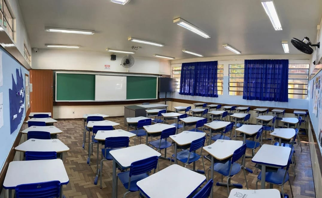 Programa Parceiro da Escola zera aulas vagas